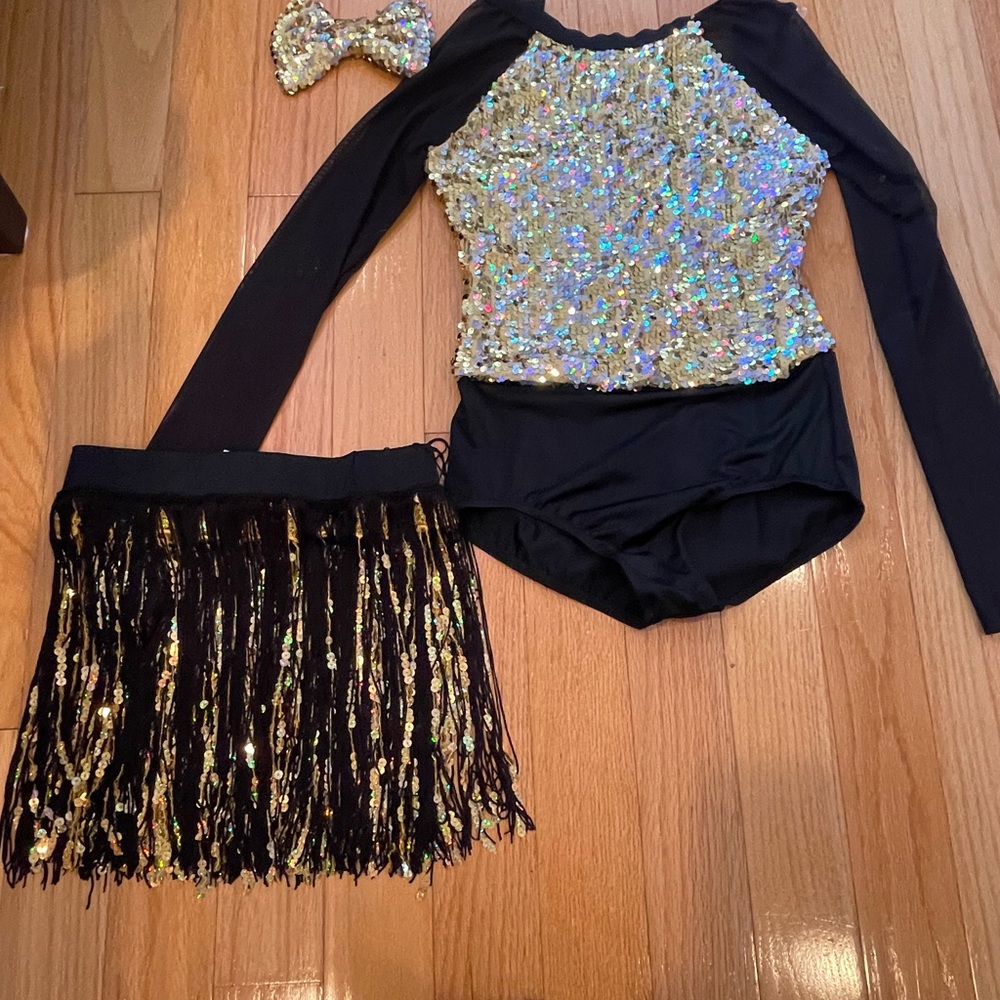 Costume - Picture 2 of 4